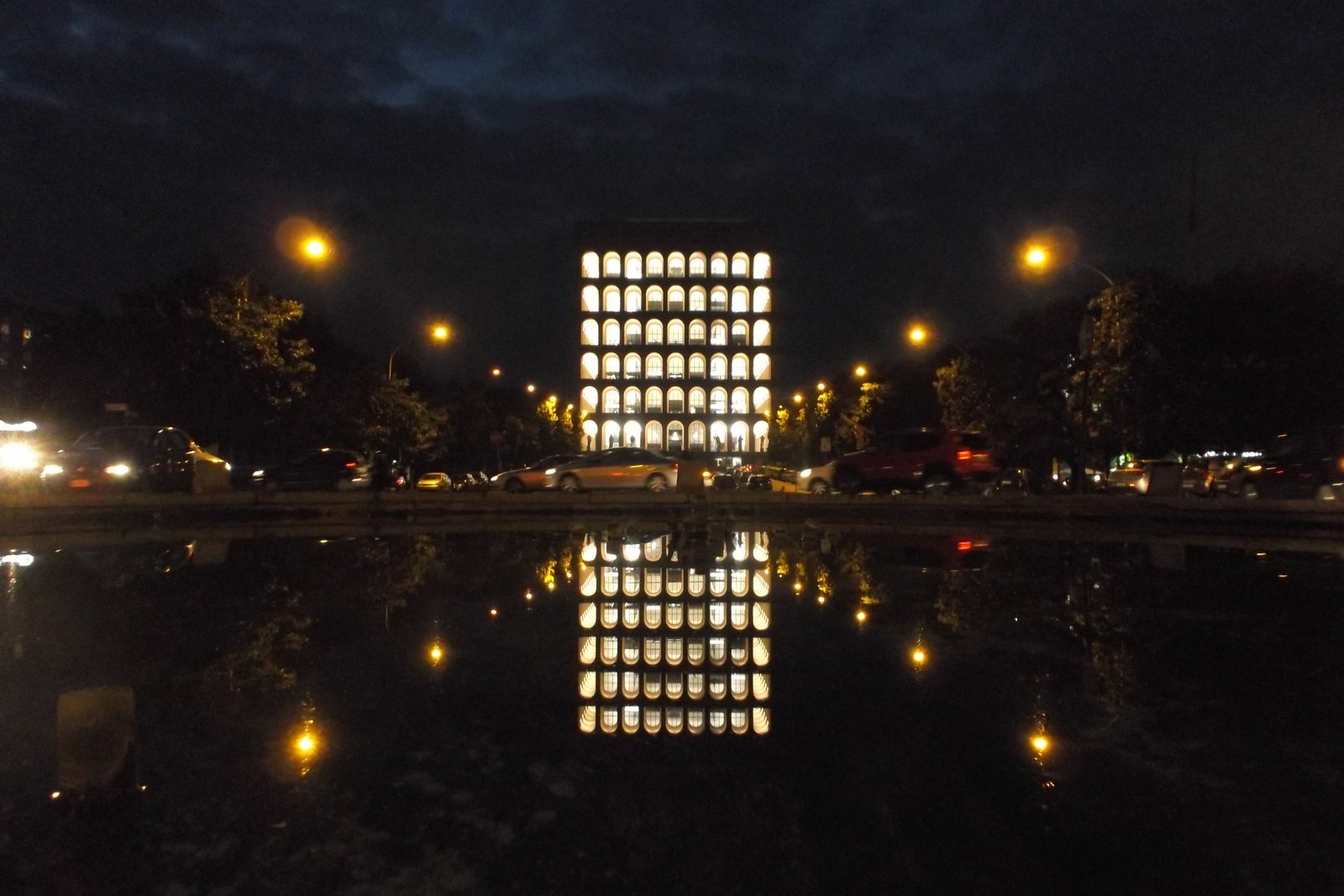 Palazzo della Civilta Italiana illuminated at night
